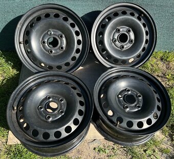 4x černé disky Škoda Octavia, VW nebo SEAT, použité - 4