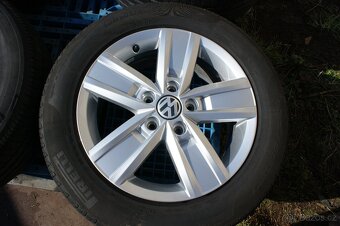 krasna alu kola original VW transporter T5 T6 letni pneu R17 - 4