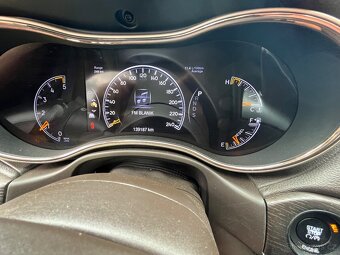 Jeep Grand Cherokee SUMMIT 3.0 V6 - 4