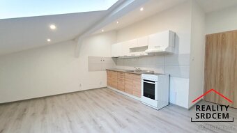 Pronájem podkrovního bytu 4+kk, 95 m2, ul. Nivnická, Ostrava - 4