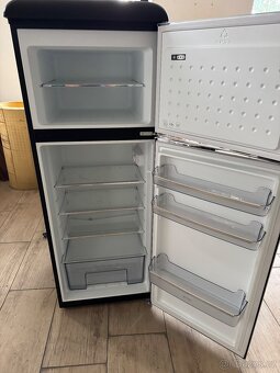 Lednička ETA Storio 2538 90020E černá - 4