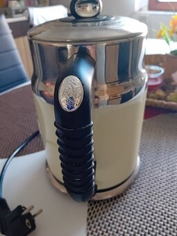 Rychlovarná konvice Russell Hobbs - 4