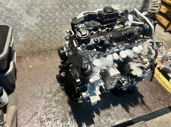 Mercedes W213 2.0CDI motor OM 654920 - 4