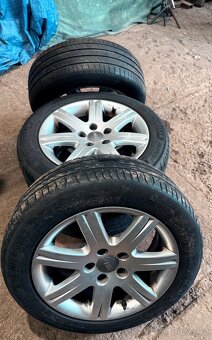 Letní pneu 205/55 R16 + disky Audi - 4