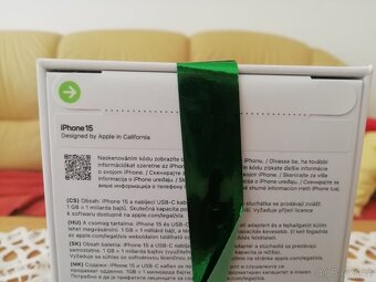 Apple iPhone 15 128 GB - 4