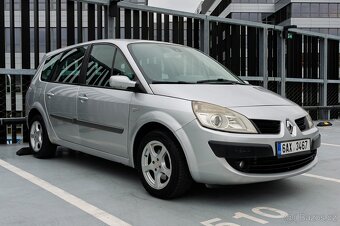 Renault Grand Scénic 1.9 dCi - 4