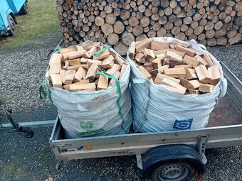 Prodám palivové dřevo tvrdé suché štípané cena za 1m3 1600 - 4