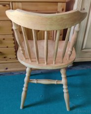 Dubový stůl se 4 židlemi - 4