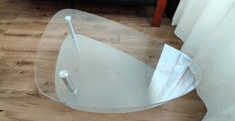 skleněný konferenční stolek - 4