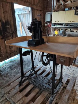 Šicí stroj na kůži - 4