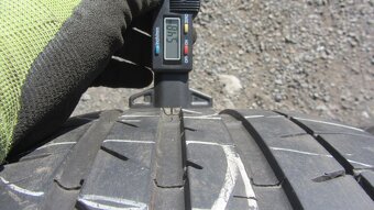 Letní pneu 225/45/17 Kumho - 4