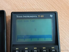 Programovatelná kalkulačka Texas Instruments TI-85 - 4