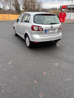 VW Golf  1.6 FSI 85kw r.v. 5/2005 najeto 111tis - 4