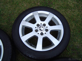 4XLETNÍ HLINÍKOVÁ KOLA ŠKODA FABIA II,III ,195/50 R15..TOP - 4