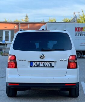 VW Touran 2009 2.0tdi DSG facelift - 4