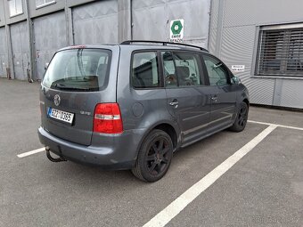 Volksvagen Touran 1.6 fsi - 4