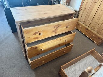 Krásná dřevěná Ložnice IKEA HURDAL z masivu Komplet - 4
