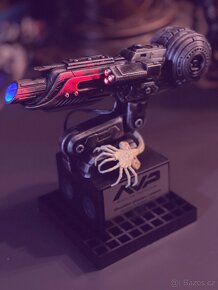 AVP - Alien vs. Predator, plasma cannon 1/1 - 4