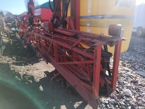 Postřikovač RAU 1600l 12m - 4
