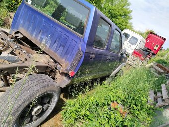 Nissan Navara D22, Ranger,Hilux - 4