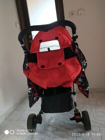 Prodám levně italský sportovní kočárek ve výborném stavu - 4