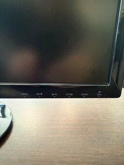 LED monitor Samsung 24” - 4