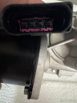 Motor stěrače přední - 4