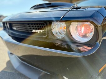2013 Dodge Challenger SRT8 | MANUÁL | 74.000km | 392 HEMI - 4