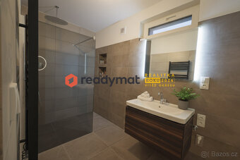 Prodej luxusního rodinného domu 4+kk s terasou v Hodoníně - 4