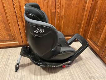 Britax Römer Dualfix i-Size 2022 - 4