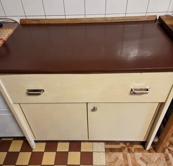 Kredenc, myčák - 4