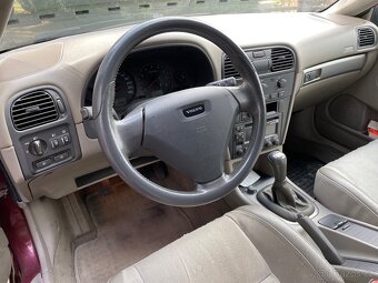 Volvo V40, 2.0 benzín - 4