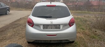 Peugeot 208 1.2 60kw díly - 4