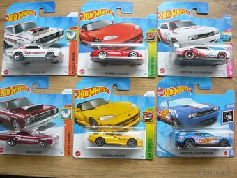 AUTÍČKA HOT WHEELS - 4