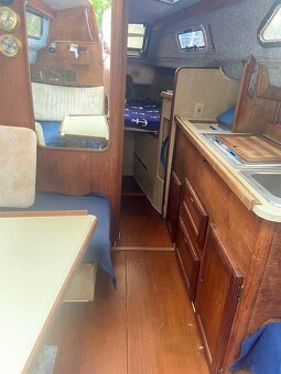 Plachetnice 1985 CATALINA 9,80 - 4