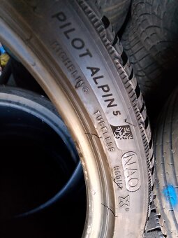 295/30/21 102v Michelin - zimní pneu 2ks - 4