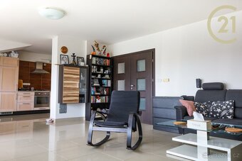 Světlý byt 3+kk s výhledem na lesy – klid a pohodlí v Iva... - 4