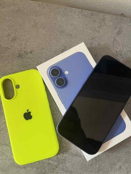iPhone 16 - 4