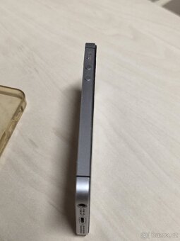iPhone SE na diely - 4