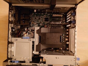 Dell precision Tower 5820 Intel Xeon + nVidia P1000 - 4