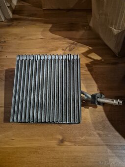 Různé díly Škoda Octavia 1 - Vše na foto, cena dohodou - 4