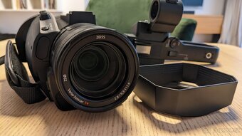 SONY PXW-X70, statív, Manfrotto MHXPRO-3W, RODE NTG3 - 4