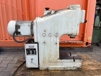 Lis hydraulický CDC 2-7 - 4