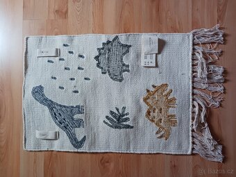 Dekorativní vlněný kobereček - 4