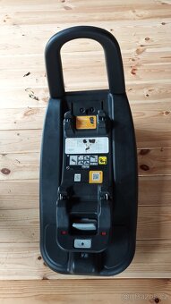 Autosedačka Joie+základna - 4