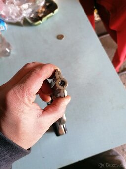 Pistole zapalovač - 4