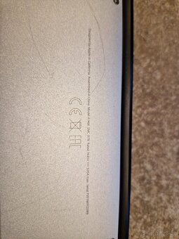 Prodám Apple MacBook Air A1466 - 4