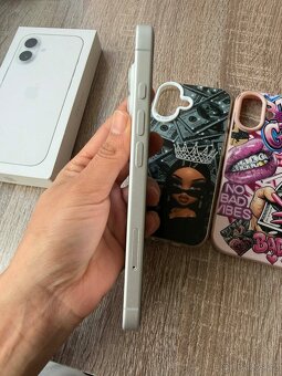 Prodám iPhone 17 256gb 3 měsíce starý - 4