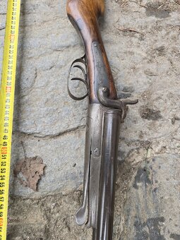 KRÁSNÁ HISTORICKÁ BROKOVNICE - 4