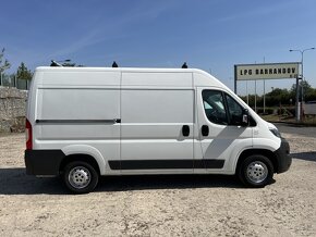 Prodám Citroën Jumper 2.2HDi, 96kw.TZ: 2.500kg. - 4